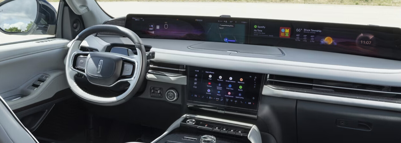 2025-lincoln-navigator-interior