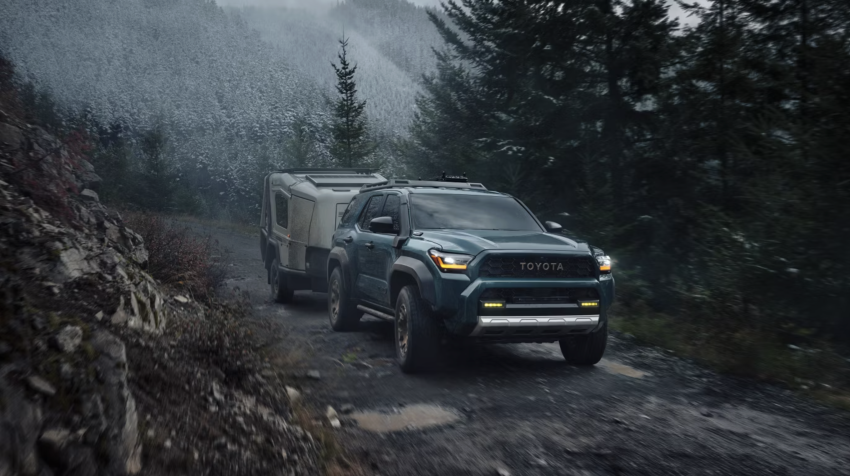 2026 Toyota 4Runner towing trailer