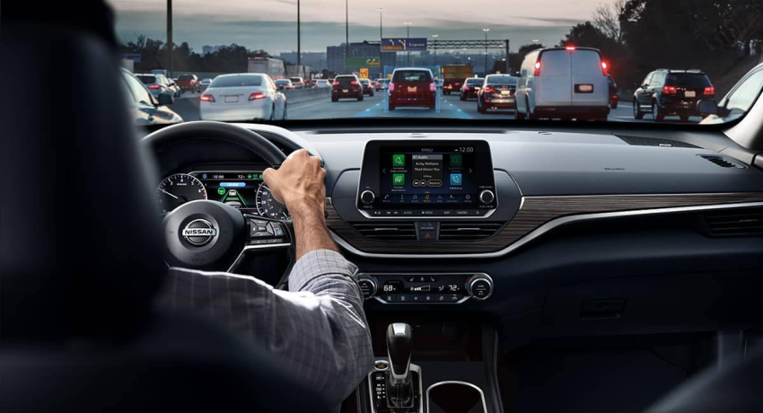 2022 nissan armada dashboard