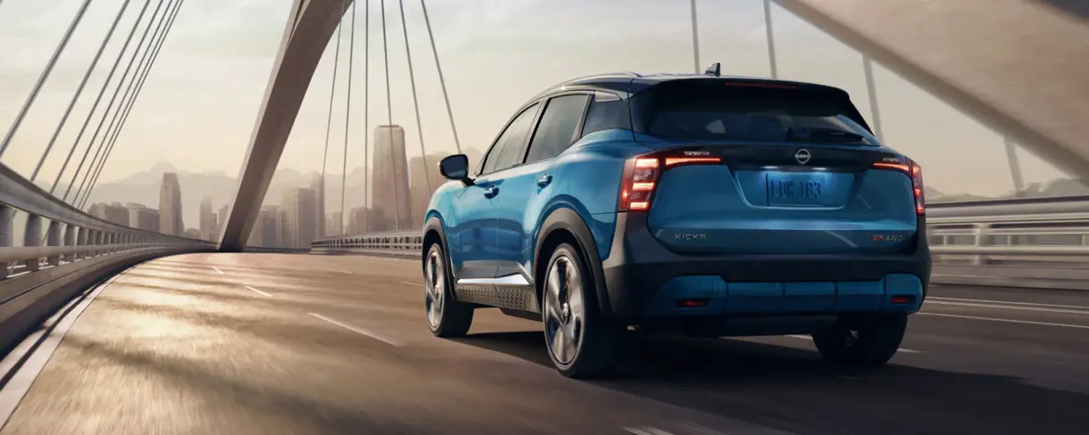 2025 Nissan Kicks 2025 Nissan Kicks blue