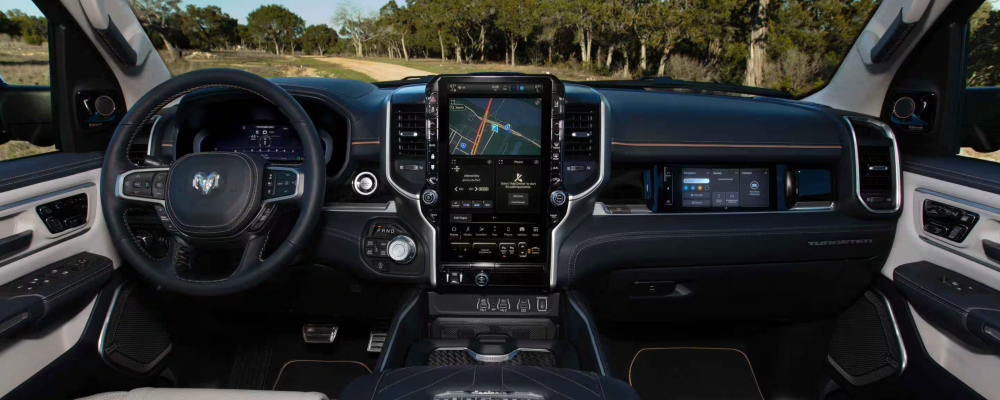 2025 RAM 1500 Interior View 2025 RAM 1500 Interior View