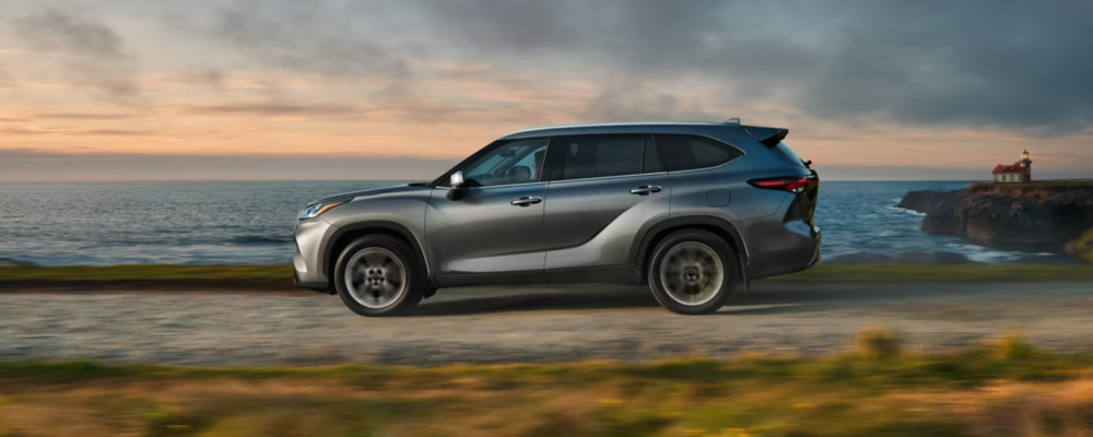 2026 Toyota Highlander Hybrid Limited in Heavy Metal Color