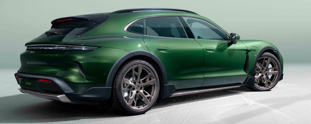 2026 Porsche Taycan 4 Cross Turismo