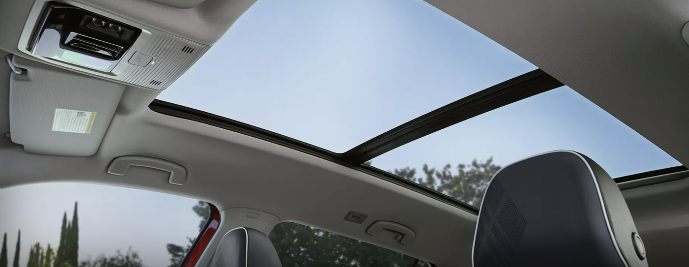 2025 Volkswagen Atlas Interior 2025 Volkswagen Atlas Interior showing sky through sky roof