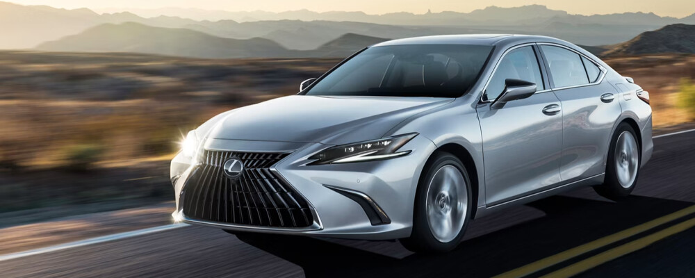2025 Lexus ES Driving on Highway 2025 Lexus ES Driving on Highway