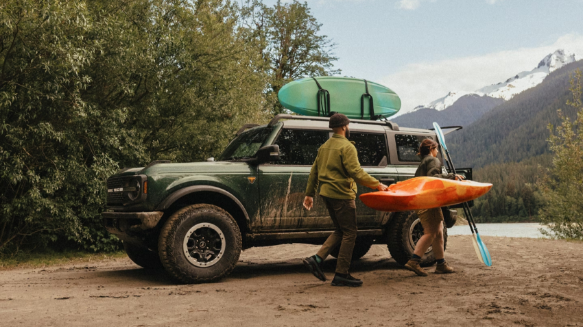 2025 Ford Bronco Badlands with Optional Equipment and Ford Accessories