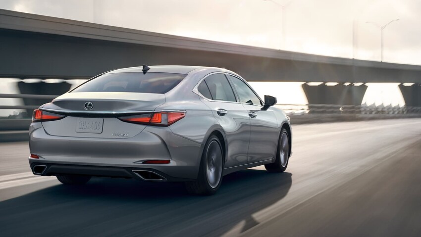 2021 Lexus ES on Highway