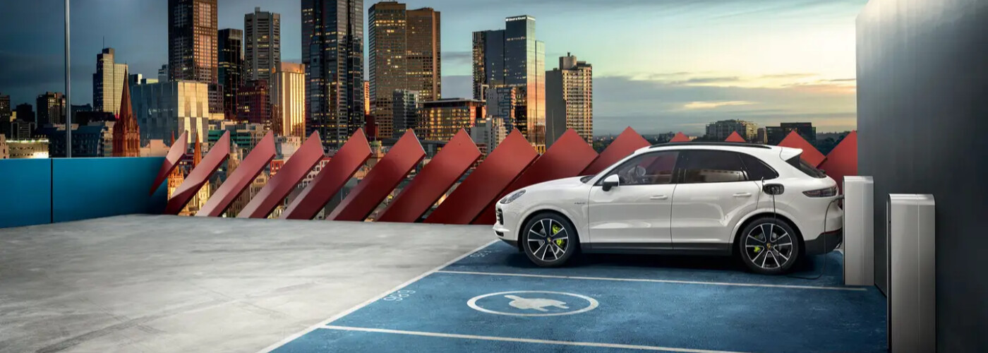 2022 Porsche Cayenne E-Hybrid charging