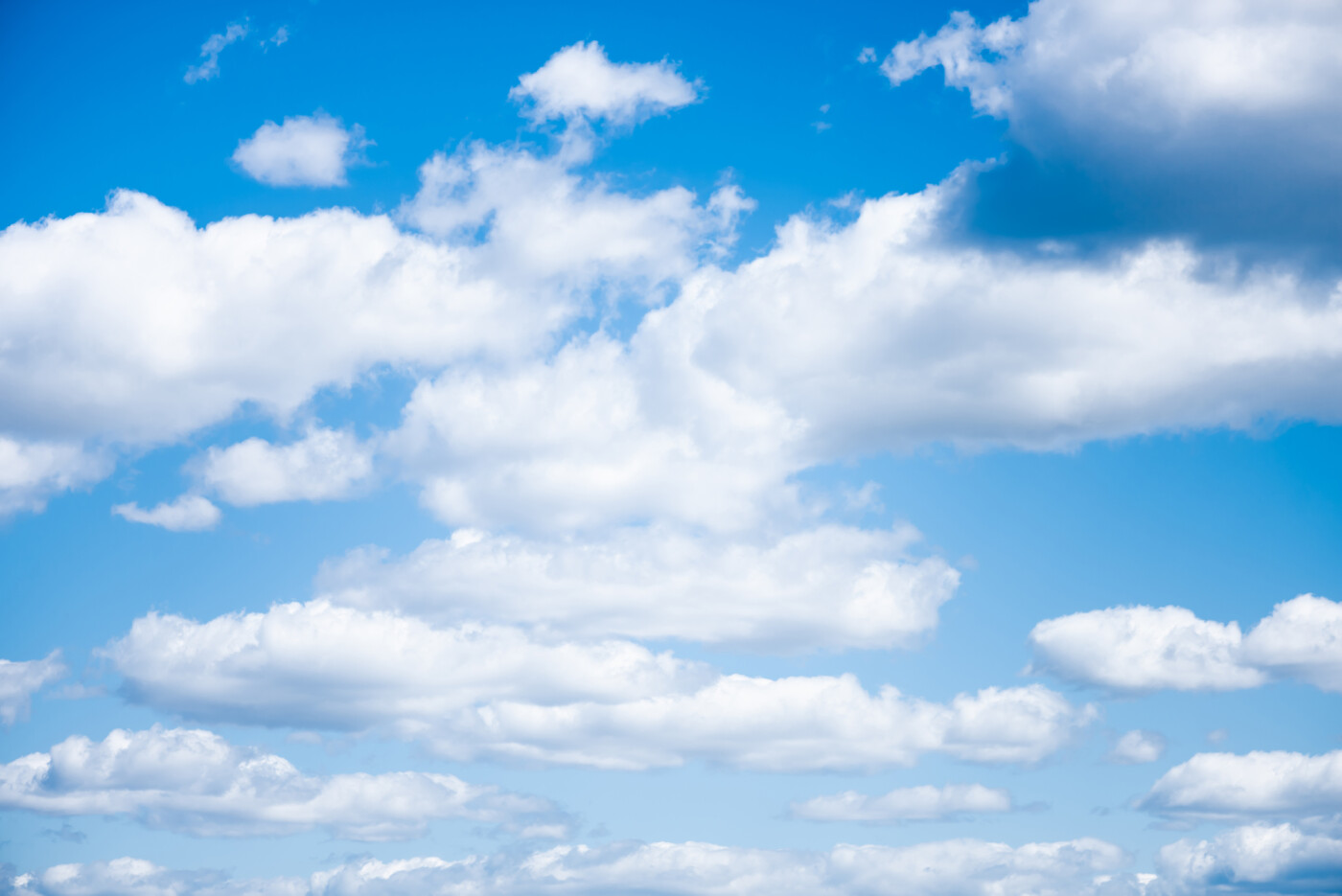 Clouds in front of a blue sky