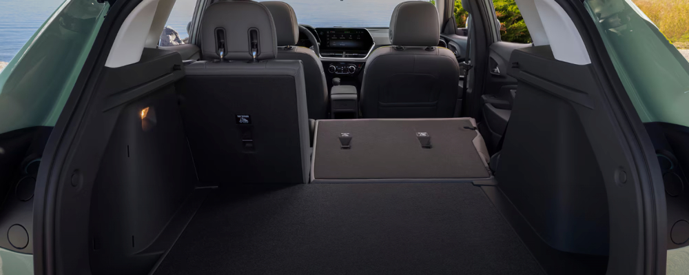 2025 Chevy Trax 60/40 Split-folding Second-Row Seats