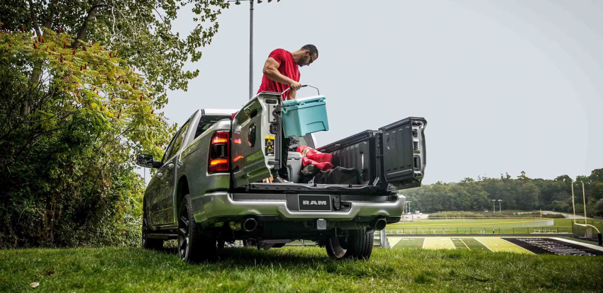 2024 RAM 1500 Tailgate 2024 RAM 1500 Tailgate