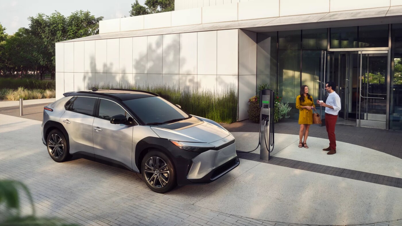 2023 Toyota bZ4X Charging