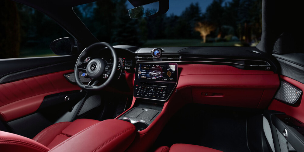 2025 maserati gecale interior