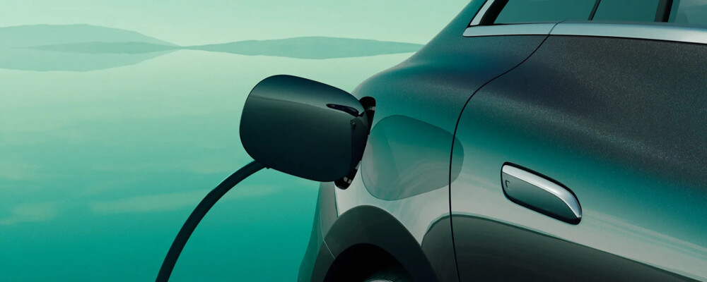 2024 Mercedes-Benz EQE Sedan charging 2024 Mercedes-Benz EQE Sedan charging