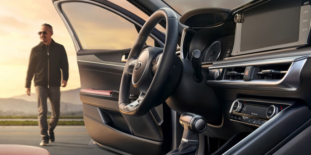 2021 Kia K5 Front Interior
