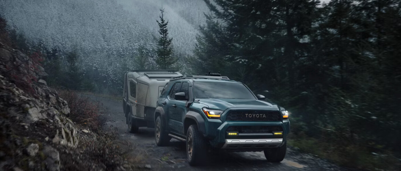 2026 Toyota 4Runner 2026 Toyota 4Runner towing trailer