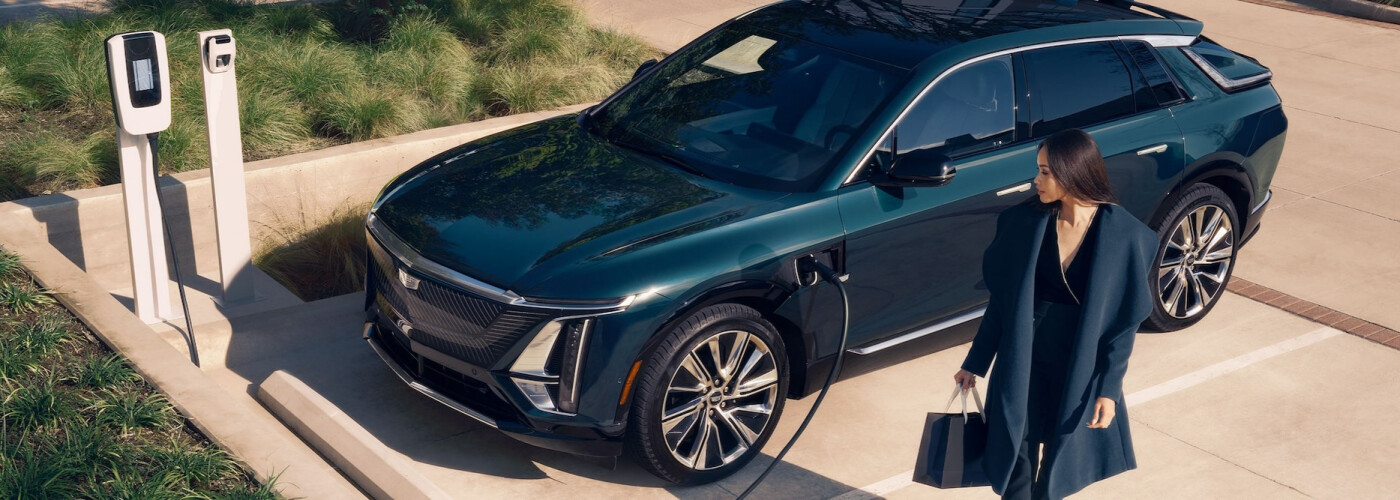 2025 Cadillac LYRIQ charging