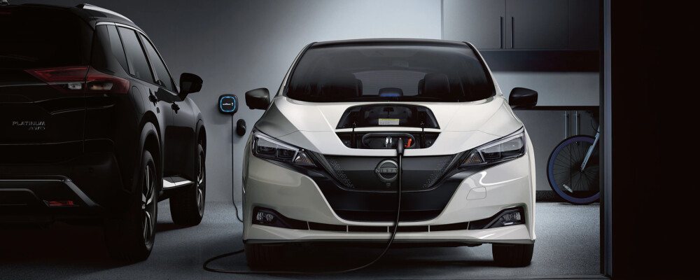 2024 Nissan Leaf-charging