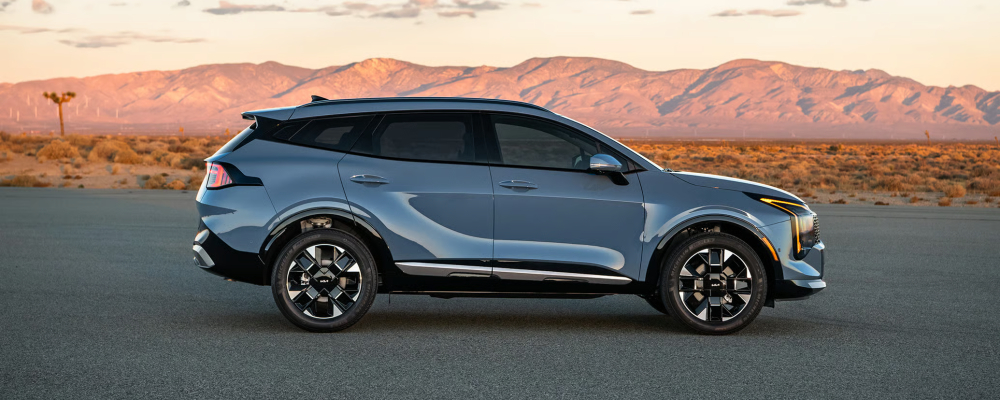 2026 Kia Sportage Hybrid Side Profile 2026 Kia Sportage Hybrid Side Profile