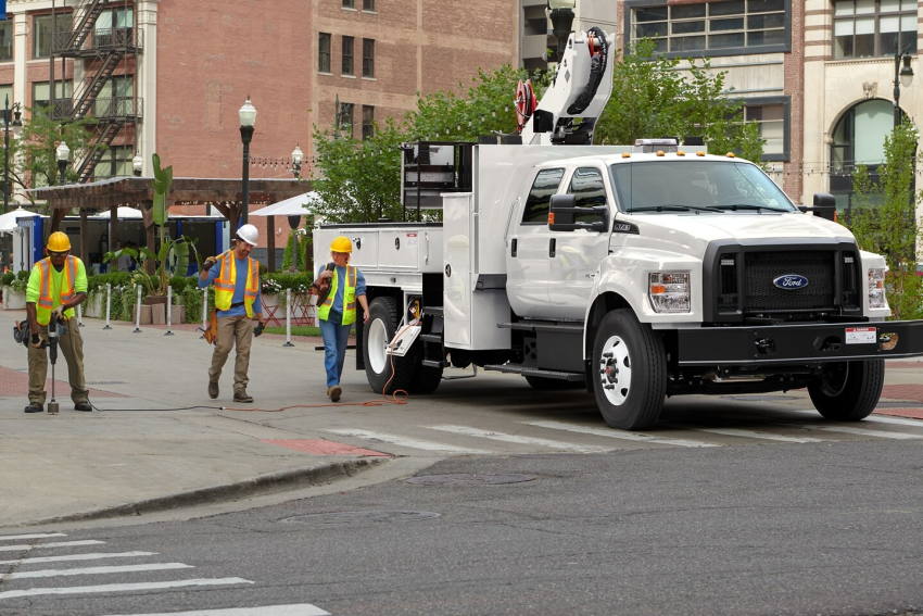 2025 Ford F-750 Crew Cab