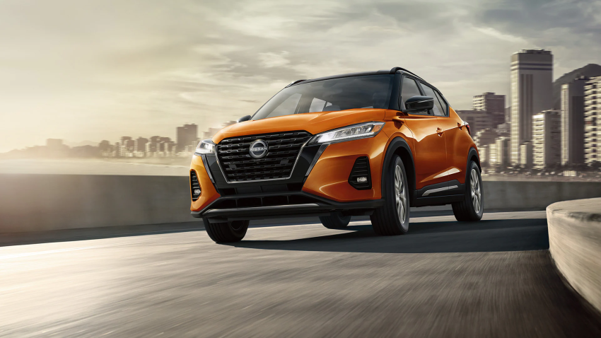 2023 Nissan Kicks driving on road