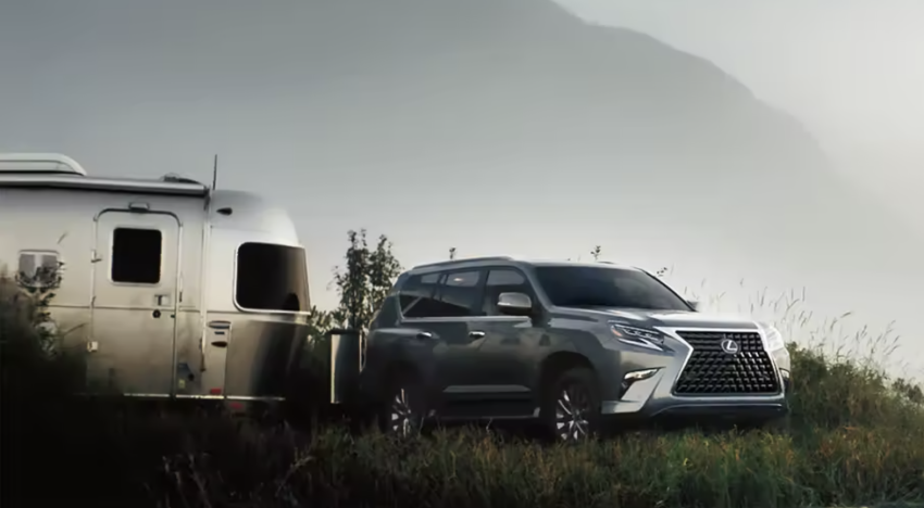 2023 GX 460 Towing The silver Lexus GX 460 is towing a trailer.