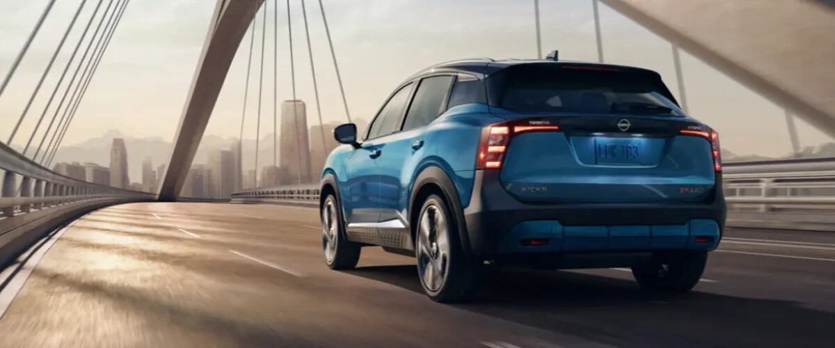 2025 Nissan Kicks 2025 Nissan Kicks blue