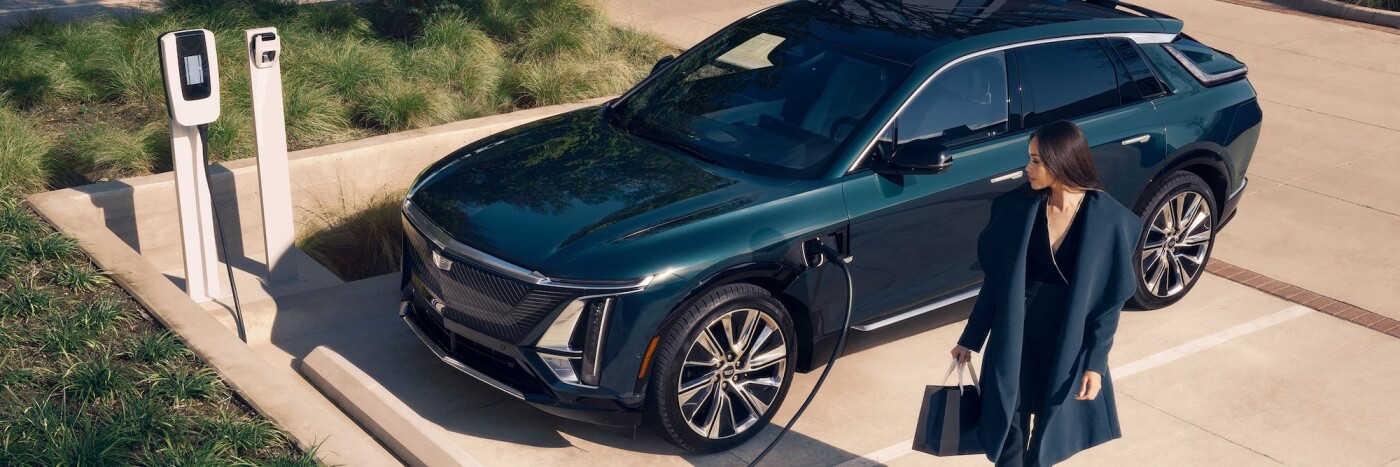 2025 Cadillac LYRIQ charging