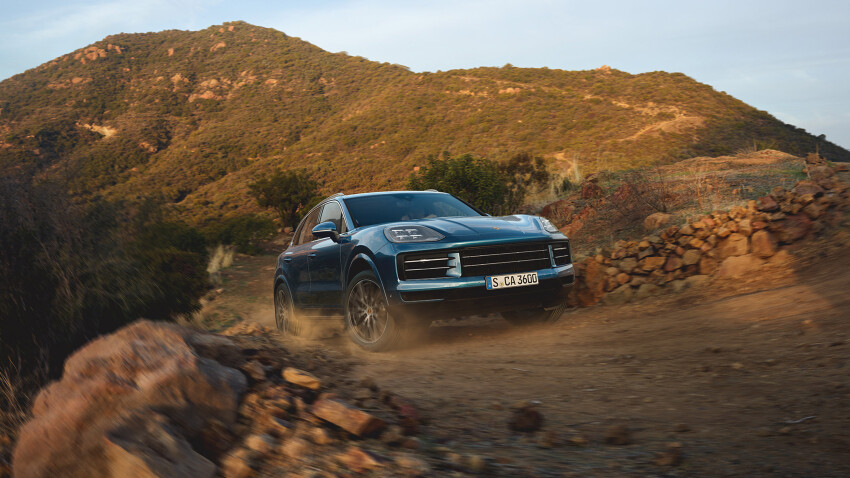 2024 Porsche Cayenne in Mountains