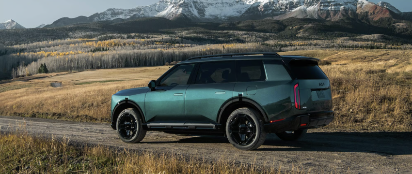 2027 Kia Telluride Hybrid in the mountains