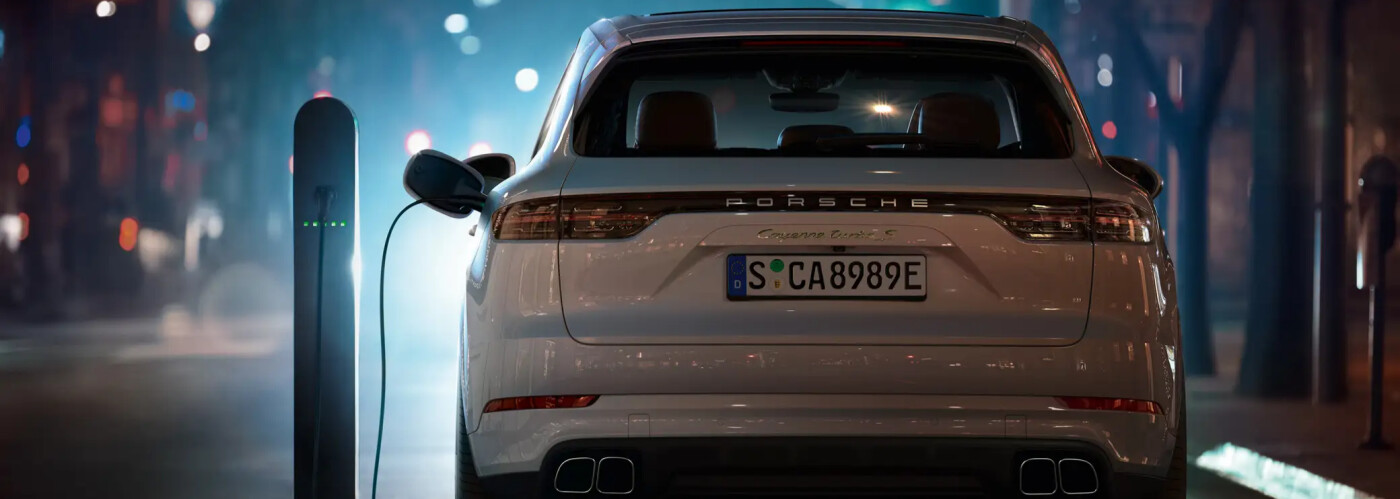 2022 Porsche Cayenne E-Hybrid Charging