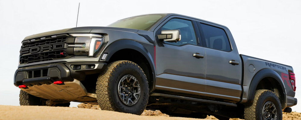 How much payload can the Ford F-150 carry? Pros and cons for heavy payload use