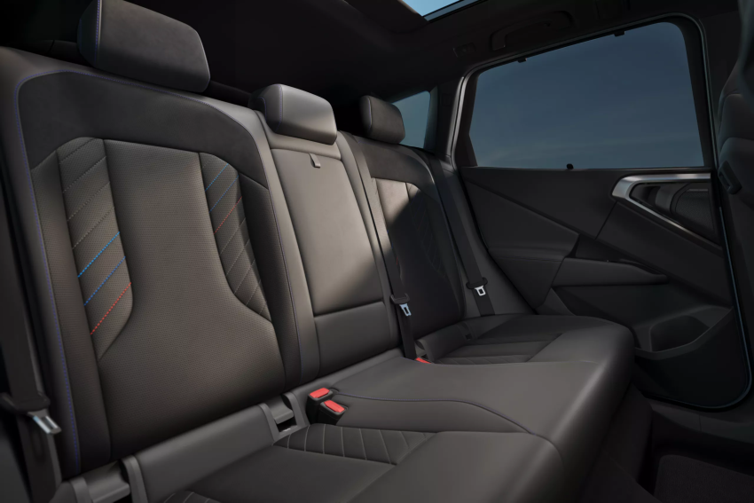 2025 BMW x3 Interior