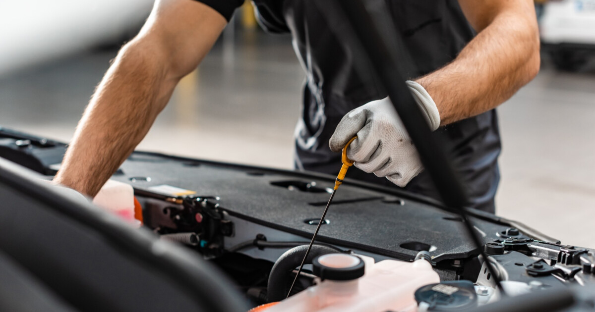 how-to-check-car-oil