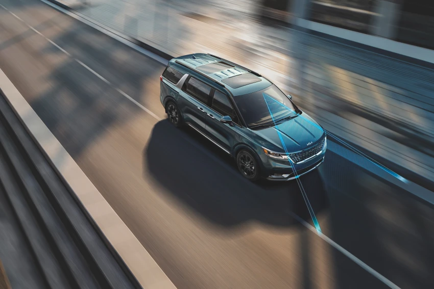 2022 Kia Carnival on Road