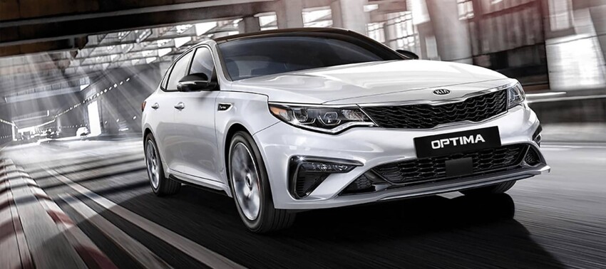 2019 Kia Optima Driving 2019 Kia Optima Driving