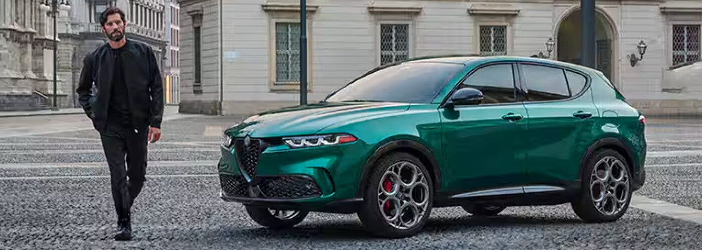2025 Alfa Romeo Tonale Hybrid 2025 Alfa Romeo Tonale Hybrid on European street