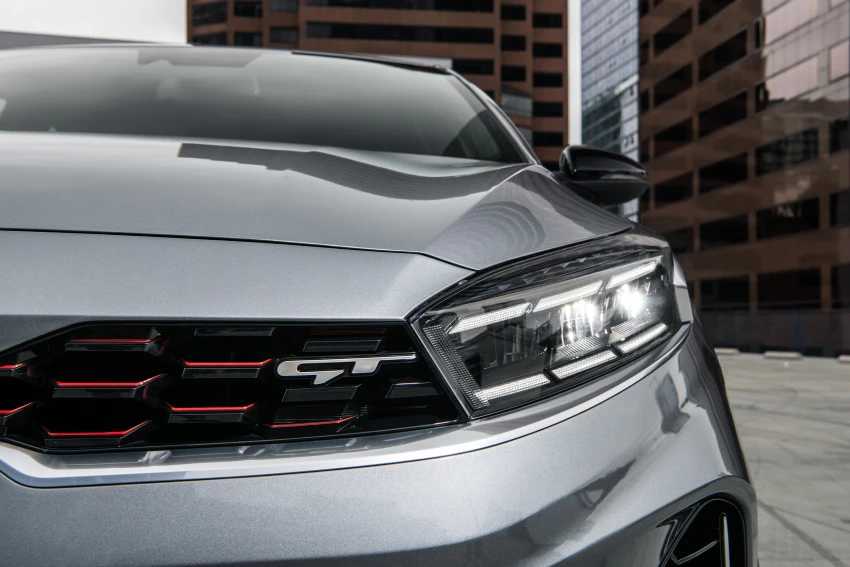 2022 Kia Forte GT grille and headlight