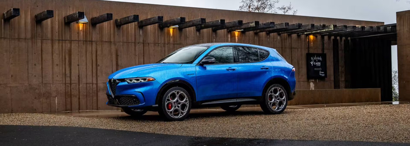 2025 Alfa Romeo Tonale Parked Outside