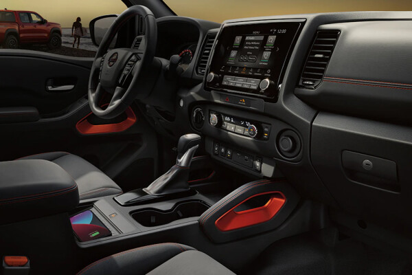 2022 Nissan Frontier Dashboard