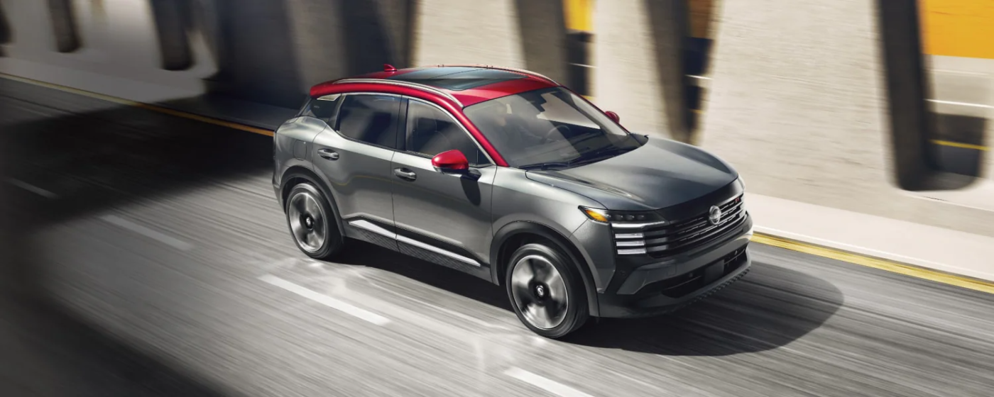 2025 Nissan Kicks SR in Two Tone Paint Colors