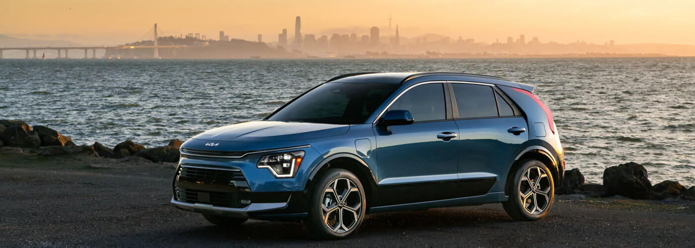 2025 Kia Niro Plug-in Hybrid SX Touring in Mineral Blue Color