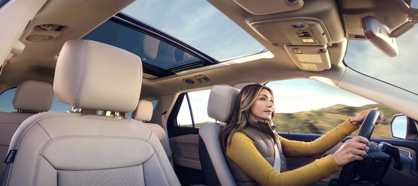 2020 Ford Explorer Driver 2020 Ford Explorer Driver
