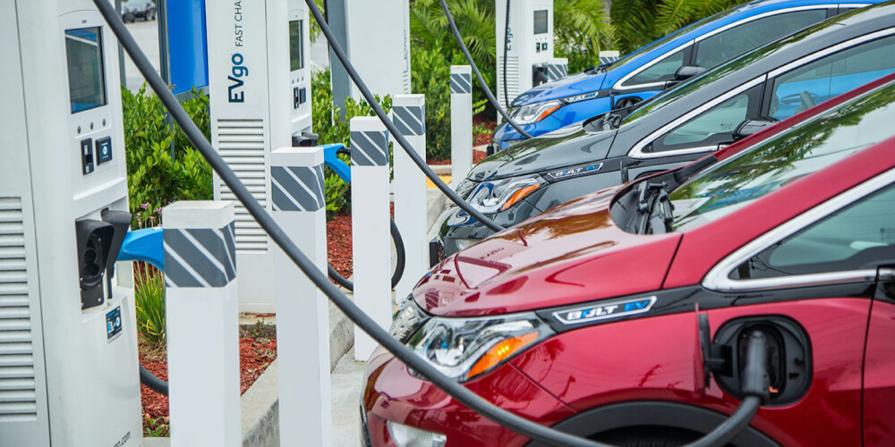 CHEVY EV Charging Station EV Charging Station with Chevy Models