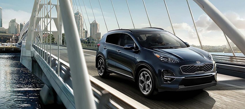 2020 Kia Sportage Driving 2020 Kia Sportage Driving