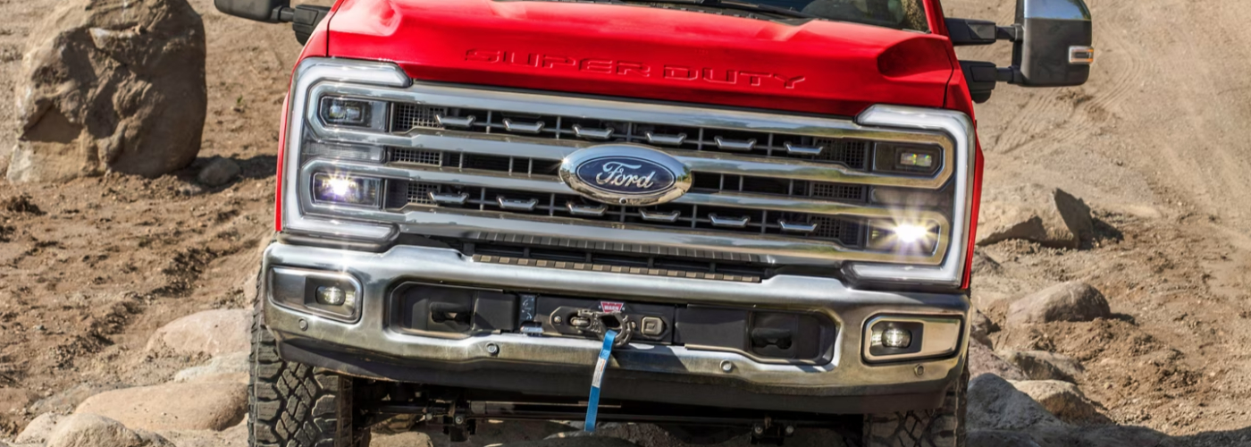 2025 Ford Super Duty Off-Roading 2025 Ford Super Duty Off-Roading