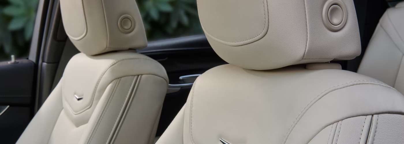 2025 Cadillac XT5 Seats