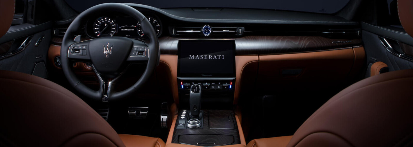 dashboard of maserati