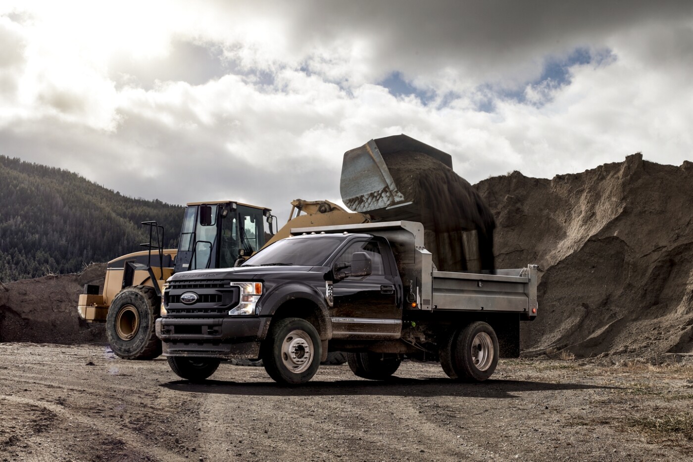 2020 Ford F-600 chassis cab with dump truck body 2020 Ford F-600 chassis cab with dump truck body