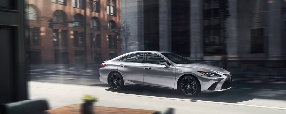 2025 Lexus ES Driving in City